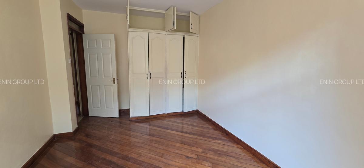 3 Bed Apartment with En Suite in Lavington - 5