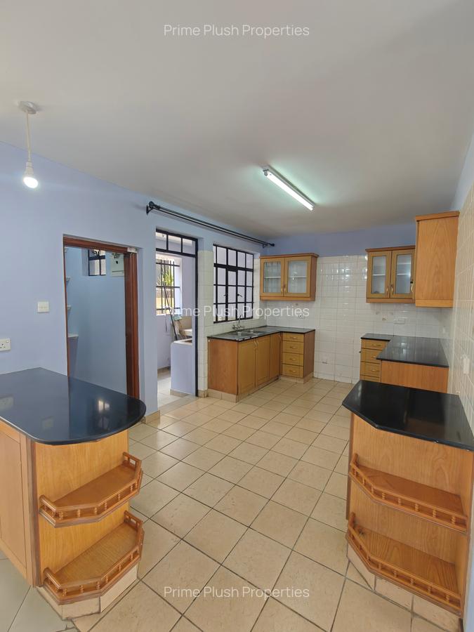 Commercial Property with Service Charge Included in Kilimani - 4