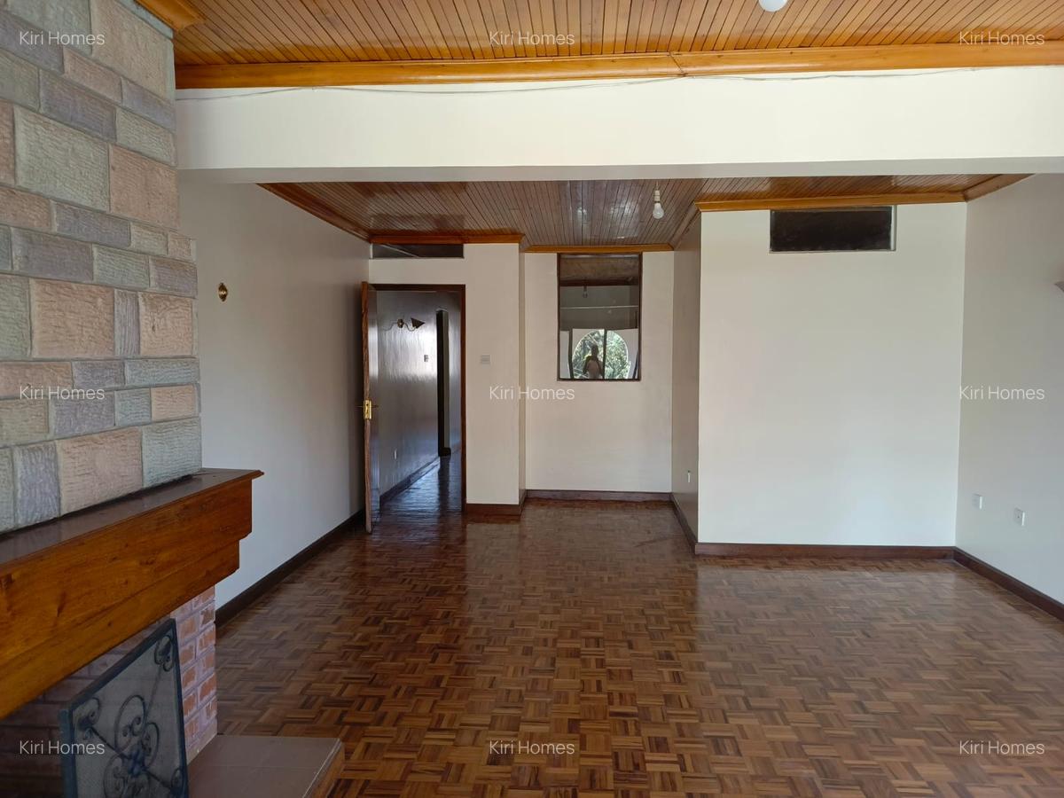5 Bed Townhouse with En Suite in Nyari - 5