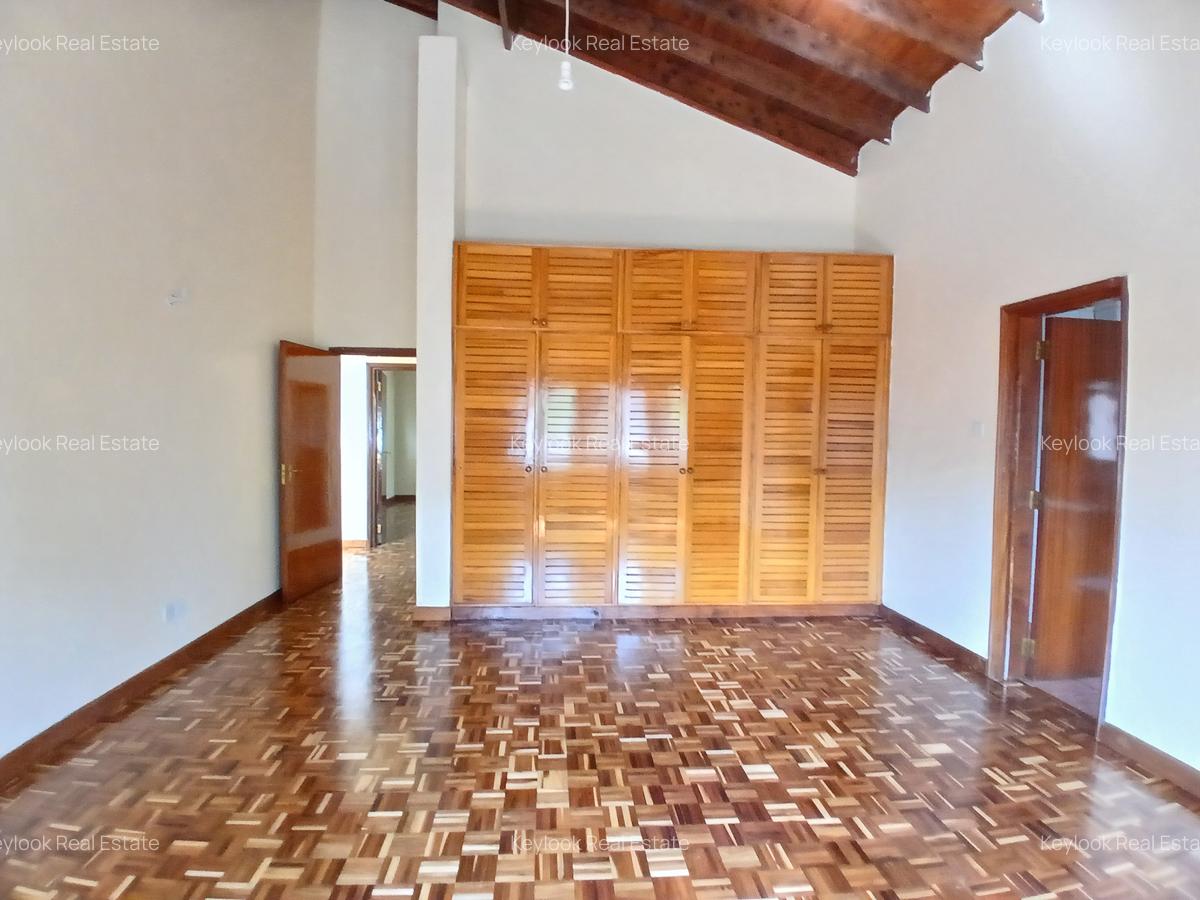 4 Bed Townhouse with En Suite at Lavington Green - 13