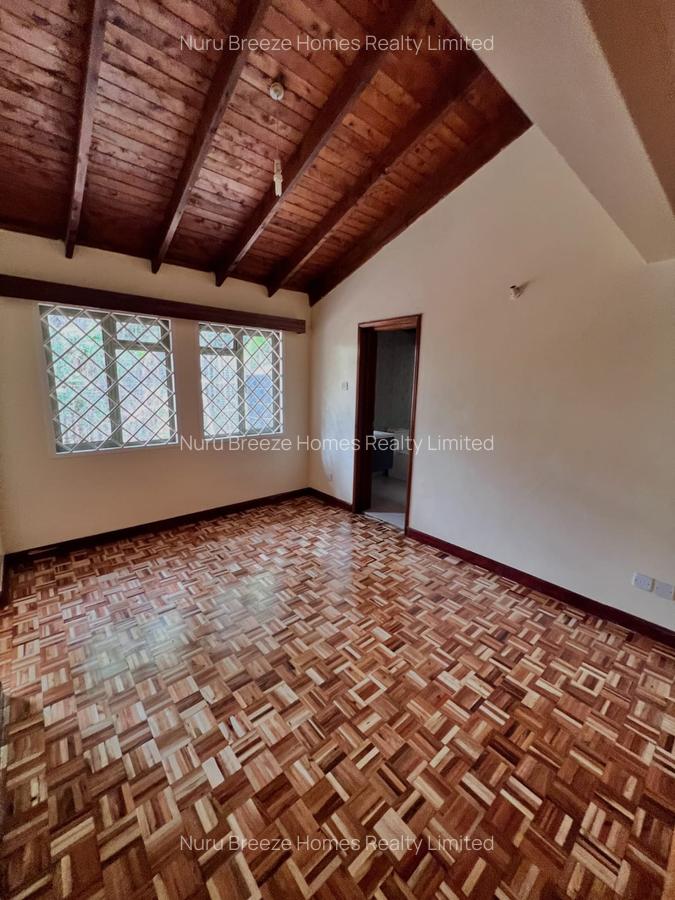 4 Bed Townhouse with En Suite in Lavington - 8