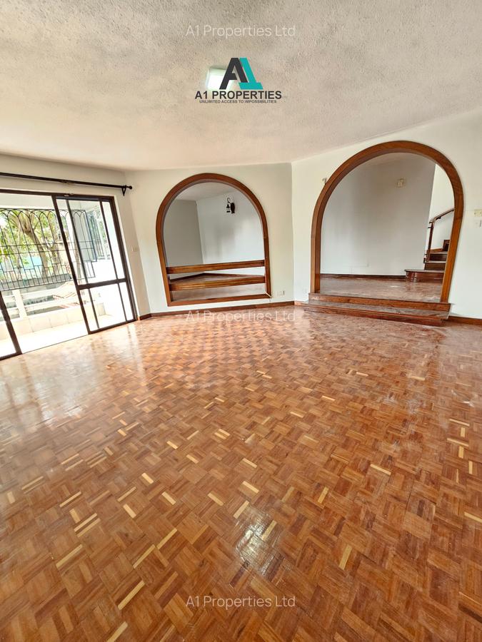 4 Bed Townhouse with En Suite in Lavington - 6