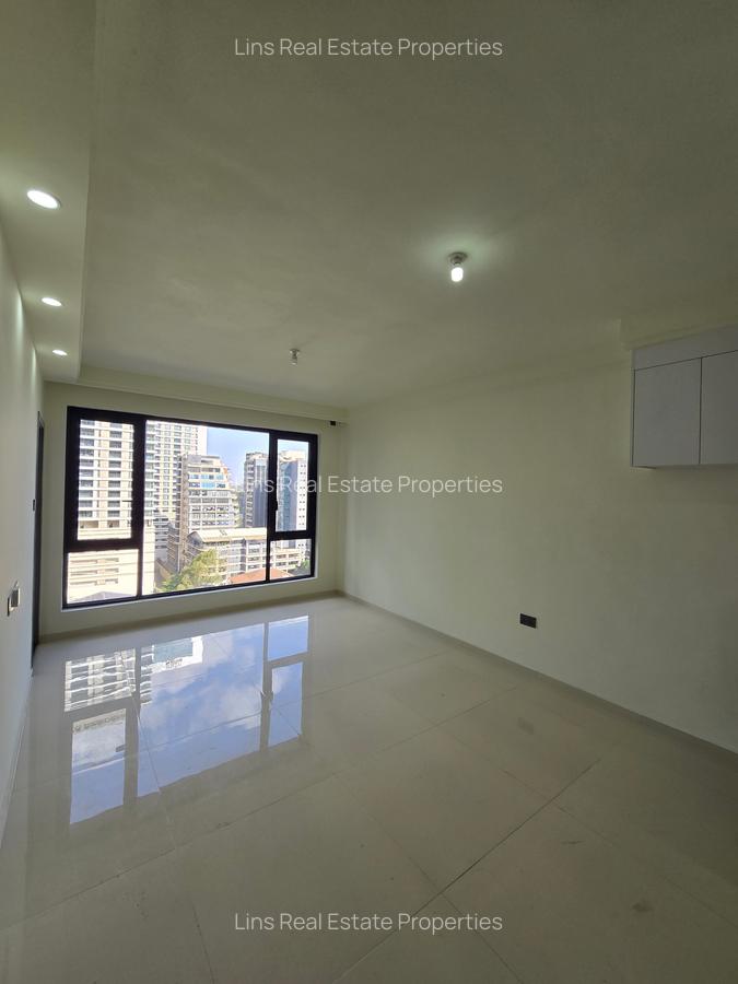 Serviced 1 Bed Apartment with En Suite in Westlands Area - 15