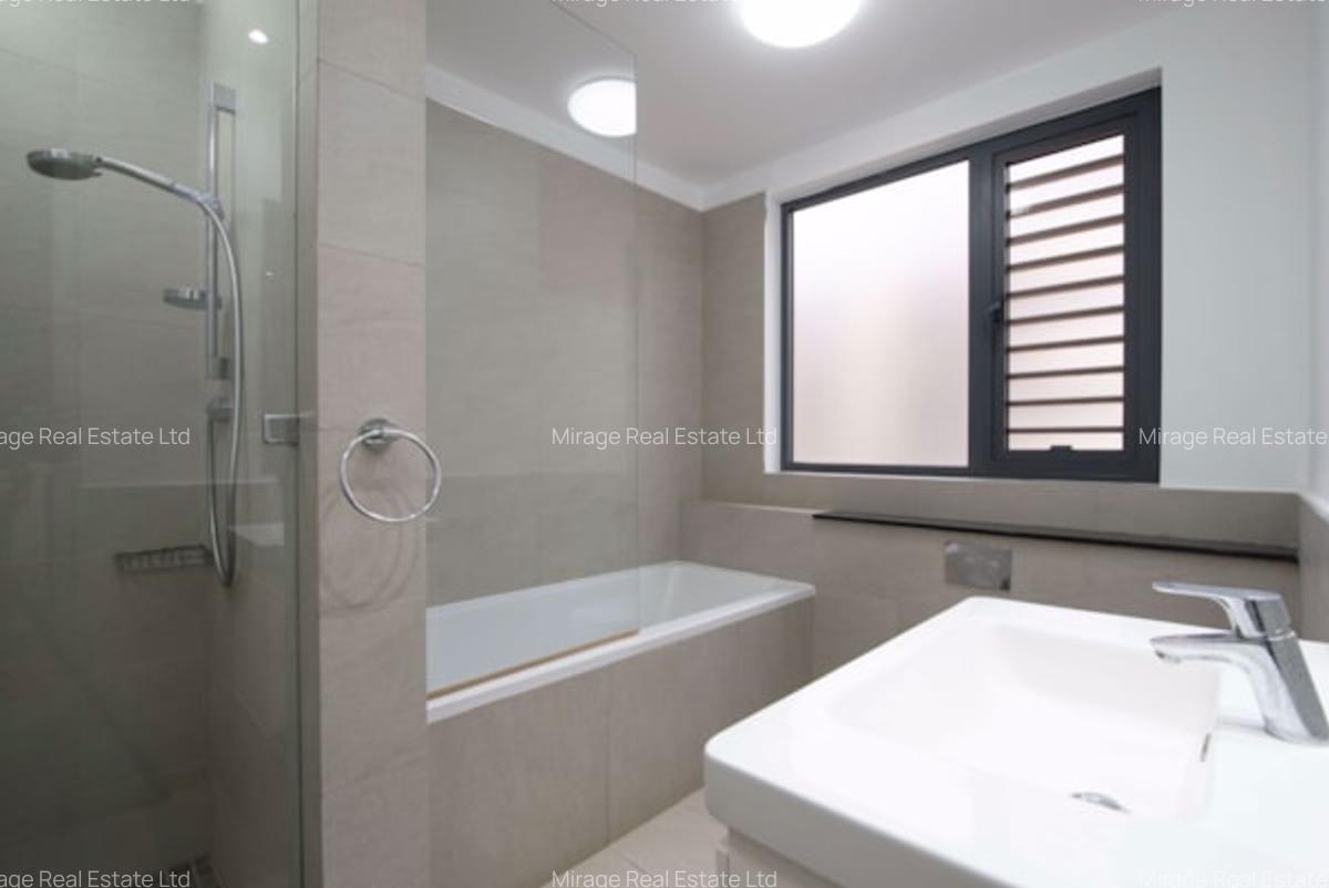 4 Bed Villa with En Suite in Garden Estate - 12