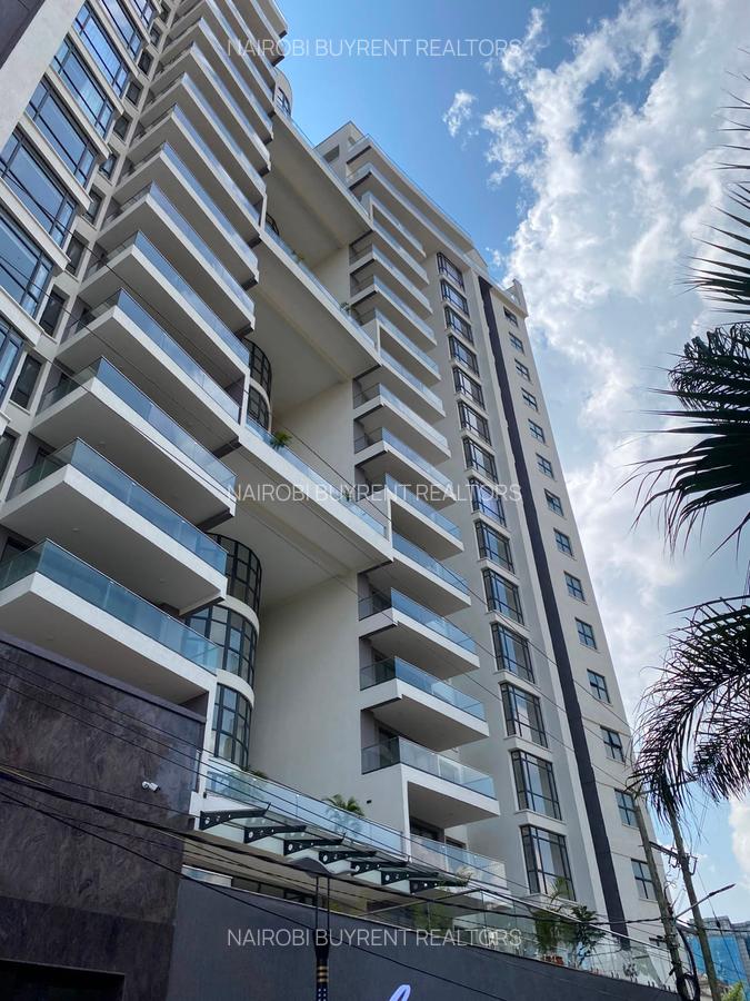 3 Bed Apartment with En Suite in Riverside - 1