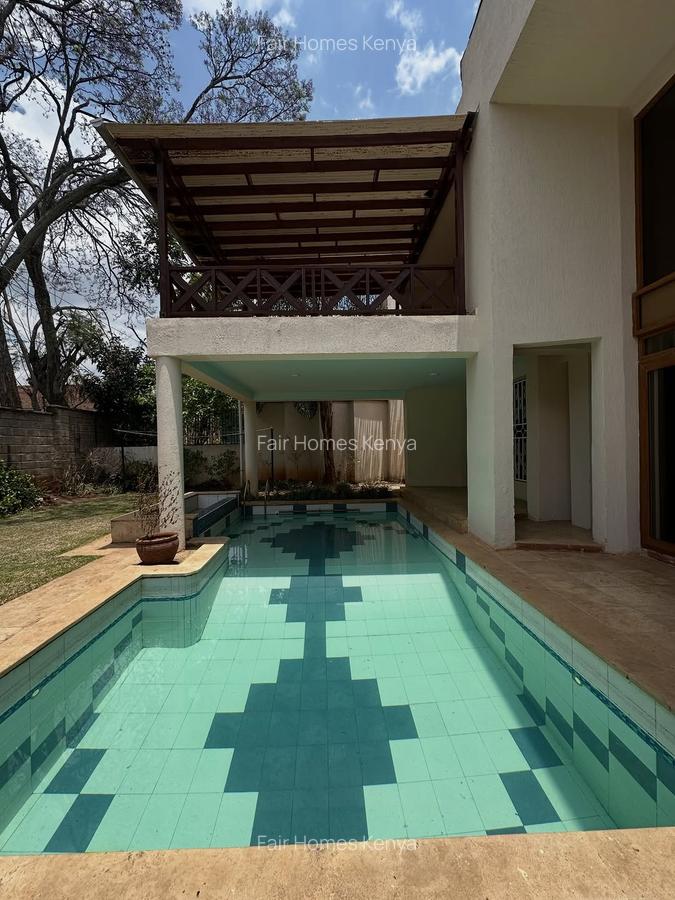 5 Bed Townhouse with En Suite at Convent Drive - 5