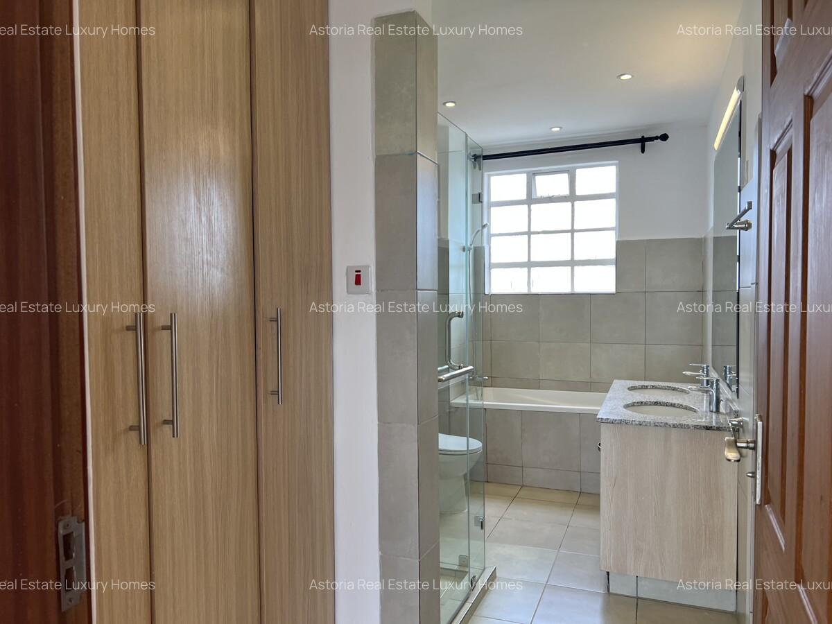 3 Bed Apartment with En Suite at 2026-438 - 12