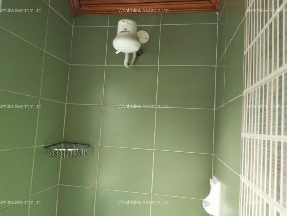 5 Bed Townhouse with En Suite at Lavington - 9