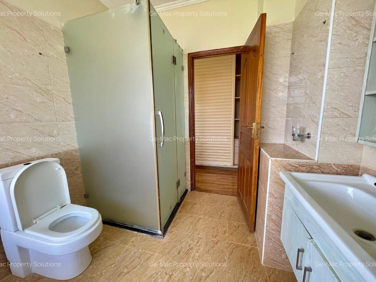 4 Bed House with En Suite in Kiambu Road - 10