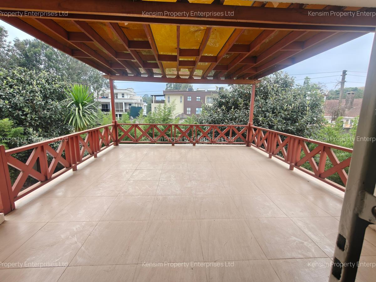 5 Bed Townhouse with En Suite in Lavington - 13