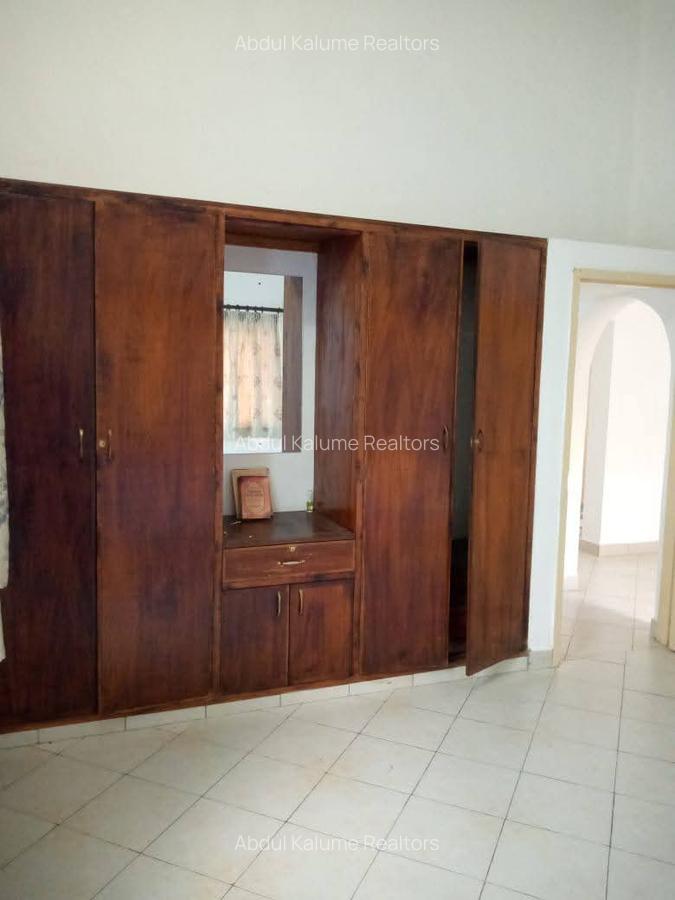 2 Bed House with En Suite at Bamburi - 14