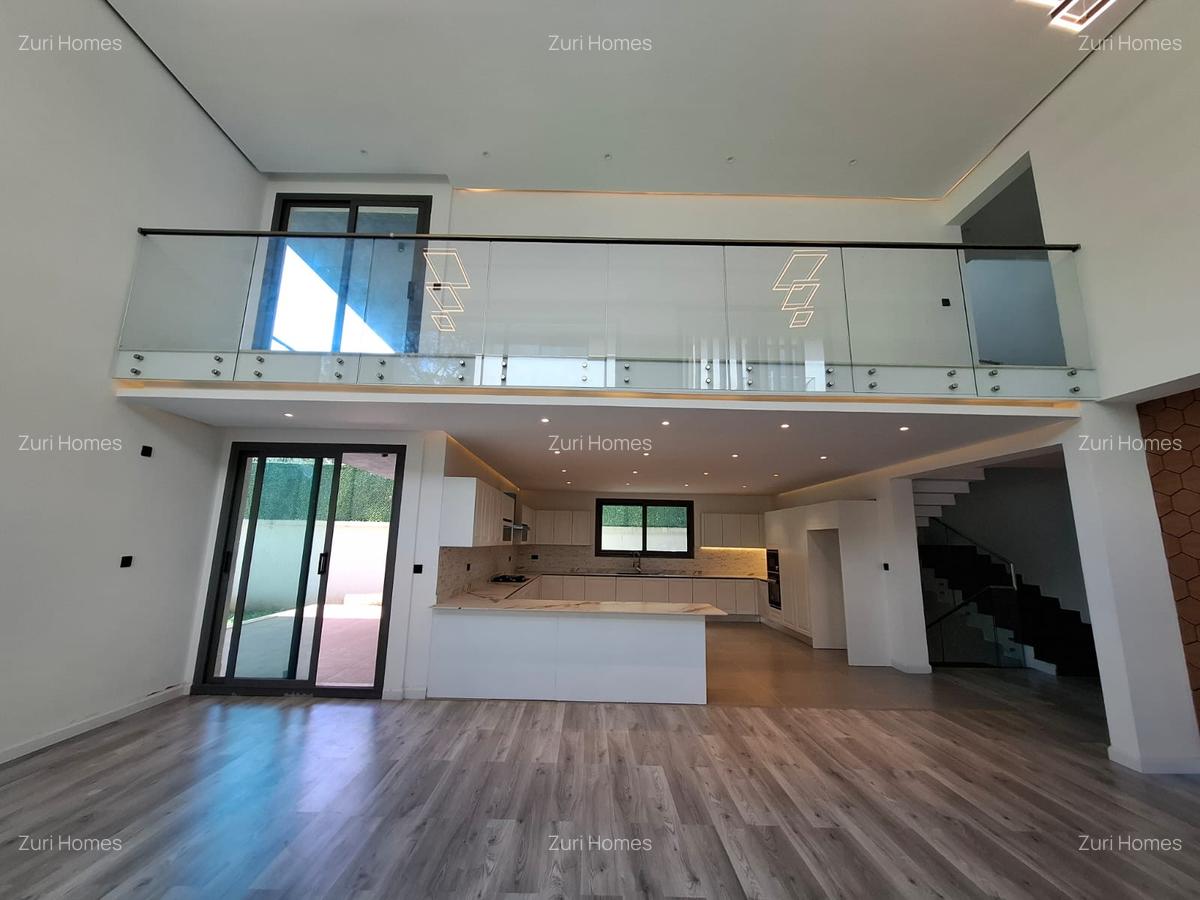 5 Bed Townhouse with En Suite in Lavington - 4