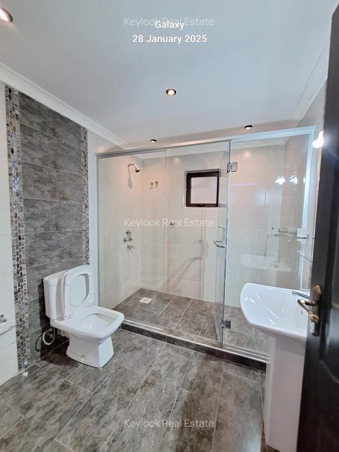 5 Bed Townhouse with En Suite at Off James Gichuru - 13