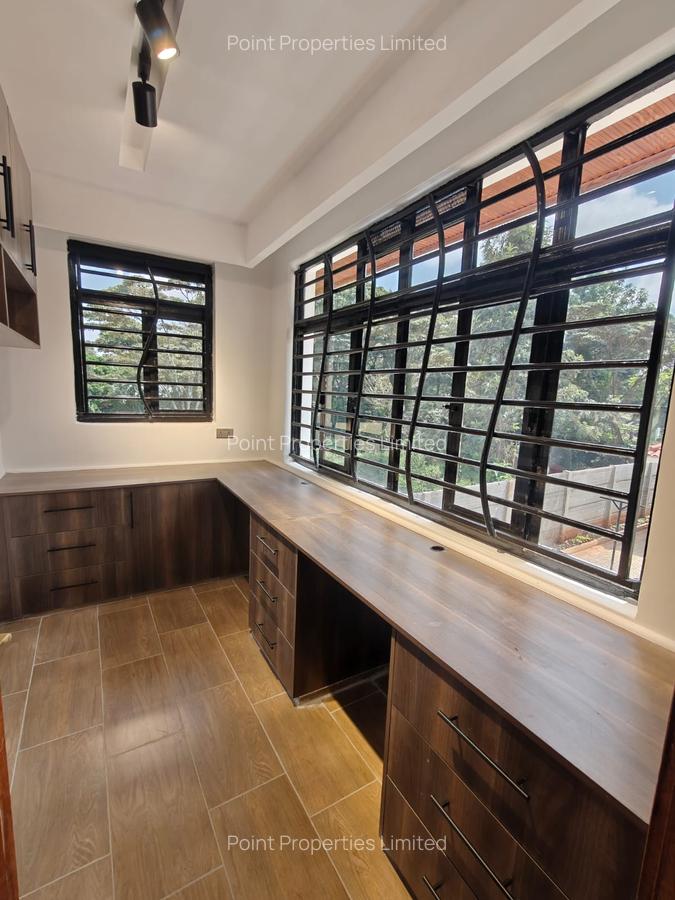 4 Bed Townhouse with En Suite in Karen - 13