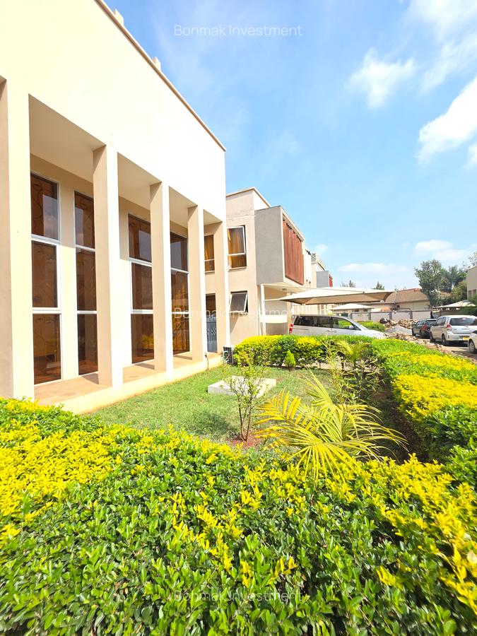 5 Bed Townhouse with En Suite at Lavington Green - 4