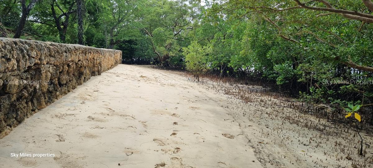 1,000 m² Land at Serena - 1
