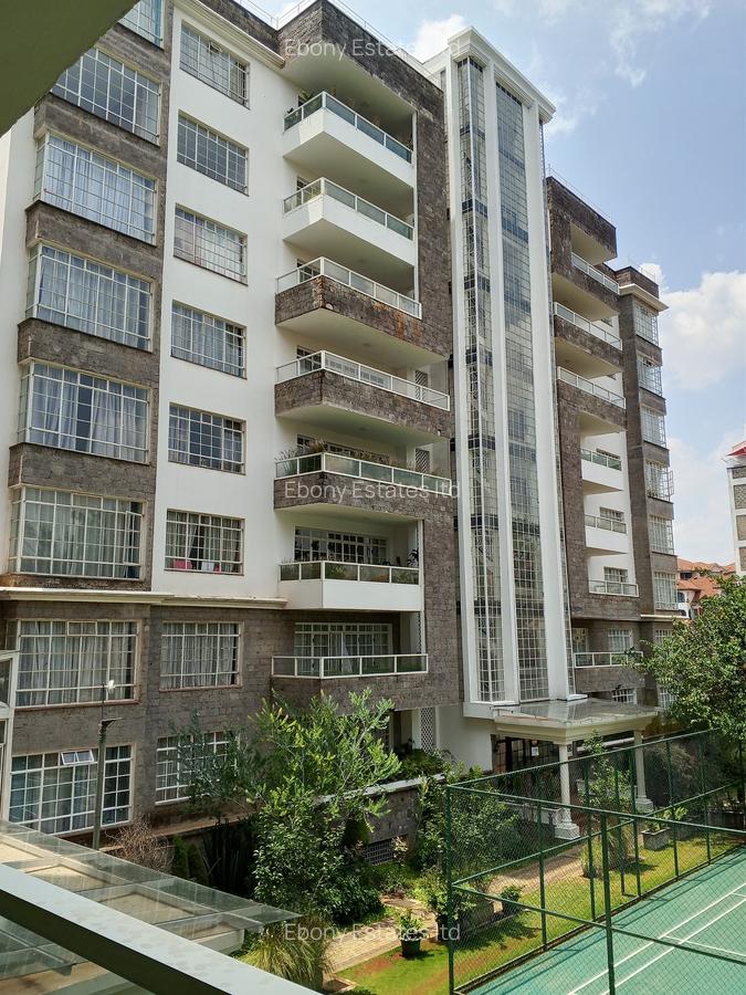 3 Bed Apartment with En Suite in Lavington - 7