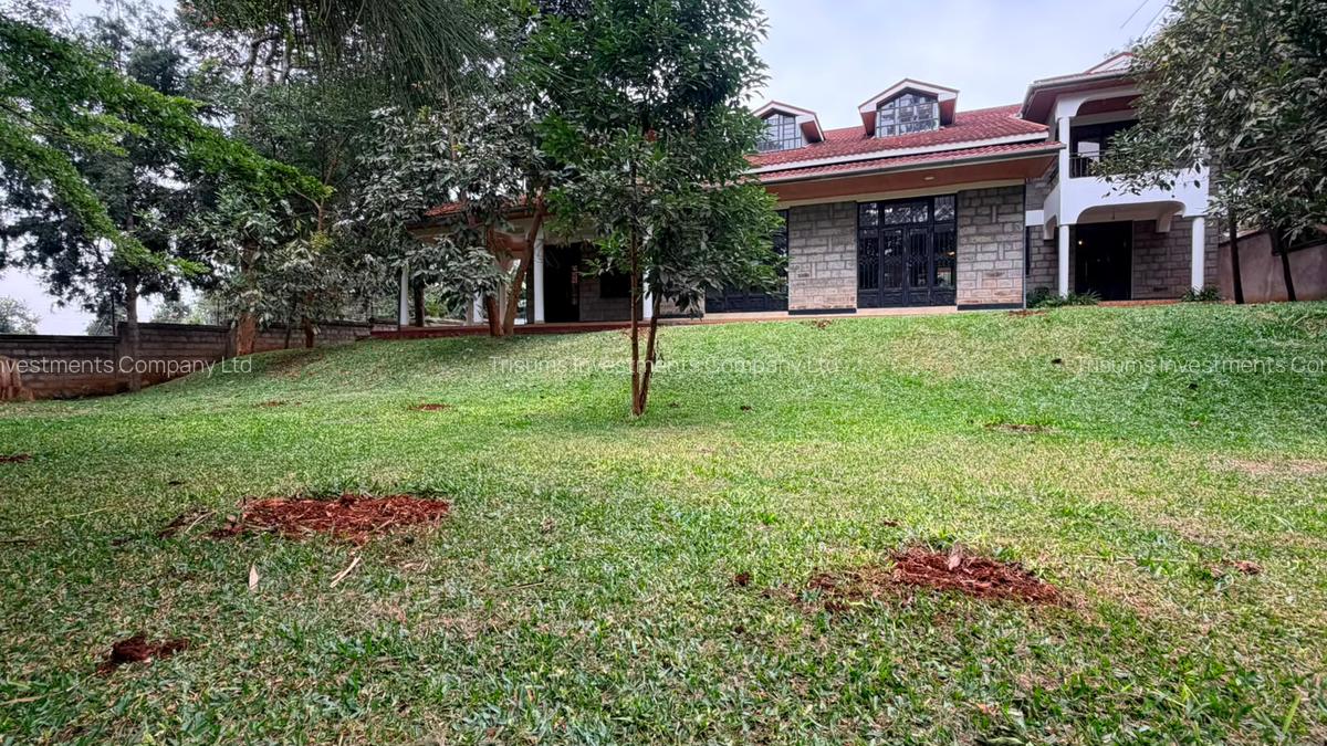5 Bed House with En Suite in Runda - 1