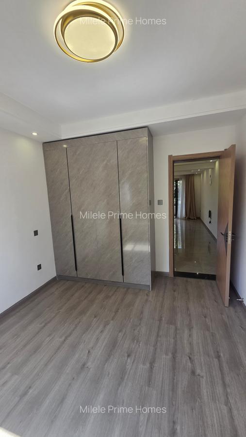 Serviced 3 Bed Apartment with En Suite at Riverside Drive - 3