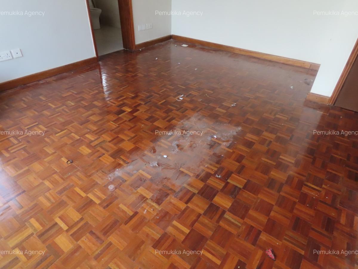 4 Bed Townhouse with En Suite in Karen - 11