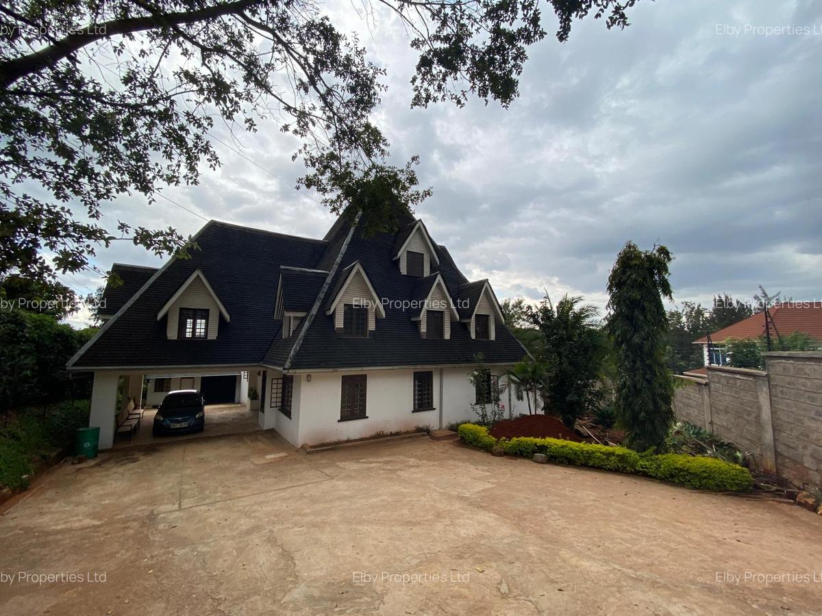 7 Bed House with En Suite in Runda - 1