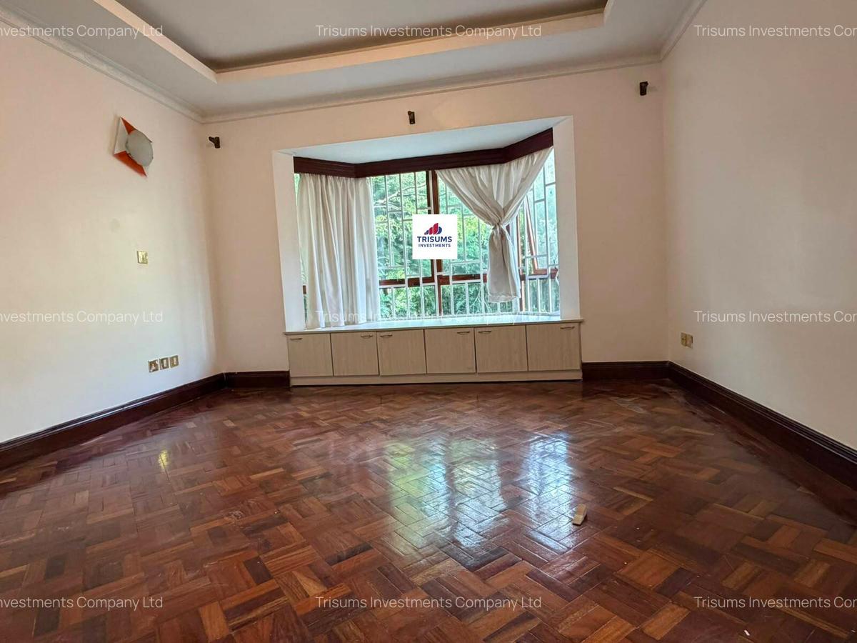 4 Bed Villa with En Suite in Runda - 14