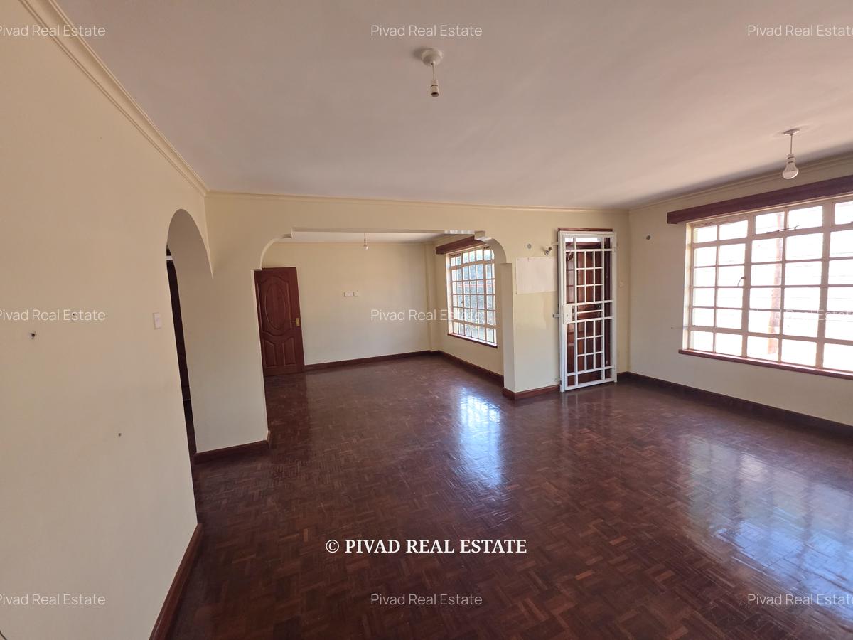 4 Bed Townhouse with Garden in Runda - 12