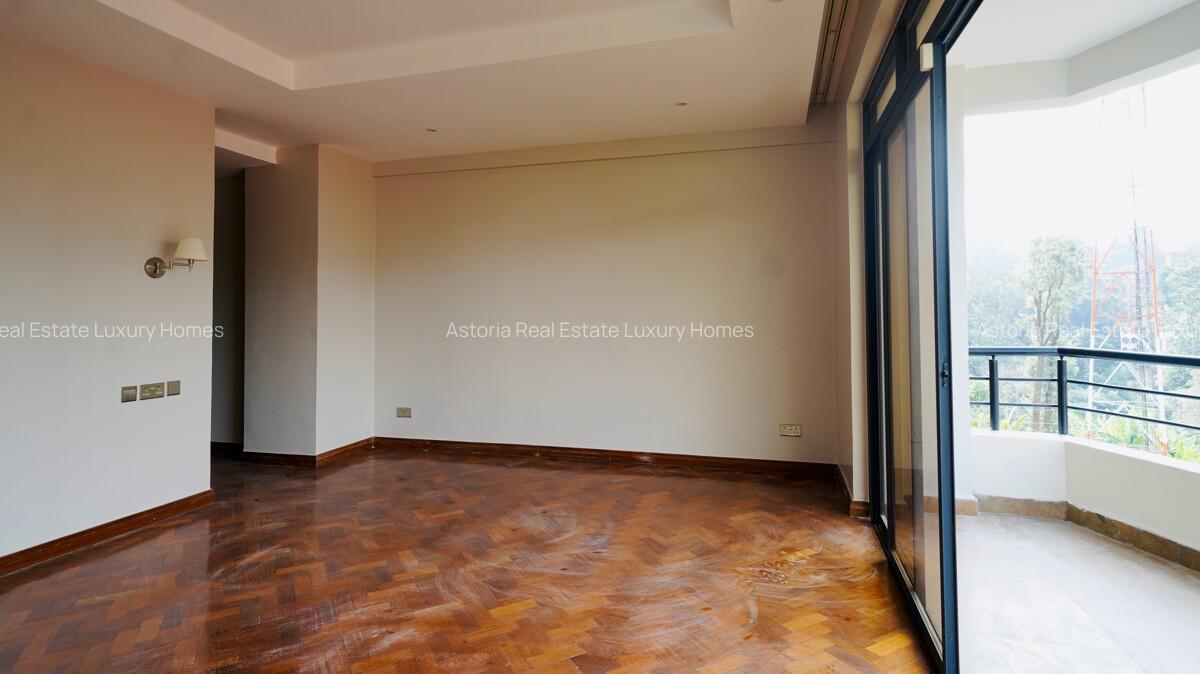 4 Bed Apartment with En Suite at 2026-535 - 11