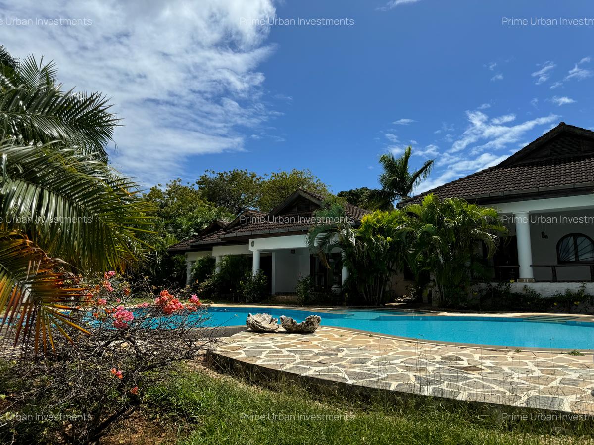 3 Bed Villa with En Suite at Kilifi Creek - 7