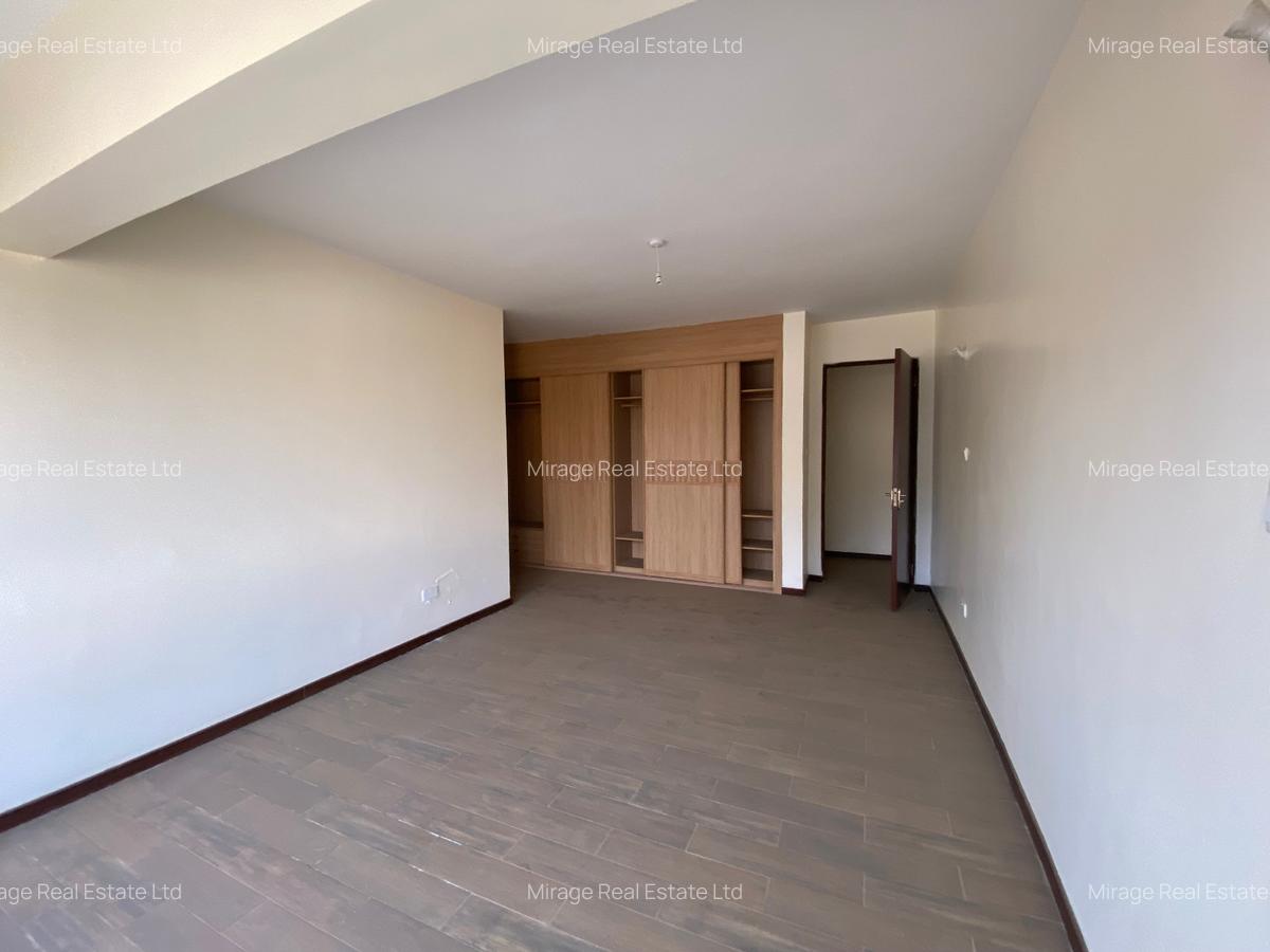 3 Bed Apartment with En Suite in General Mathenge - 14
