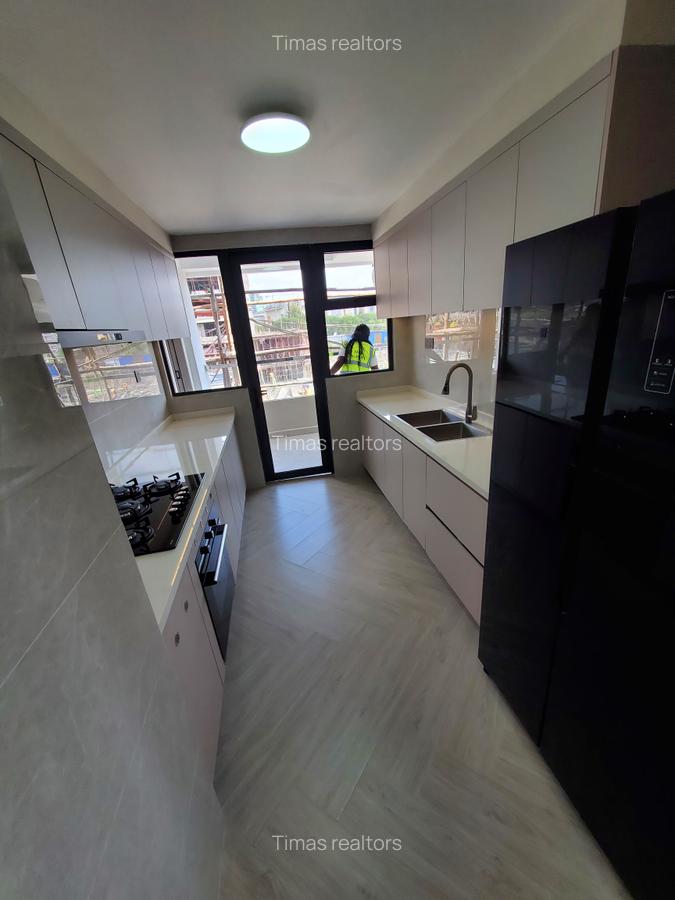 5 Bed Townhouse with En Suite at Lavington - 18