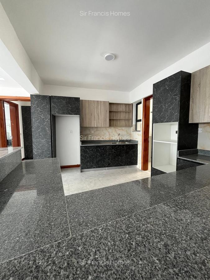 Serviced 2 Bed Apartment with En Suite in Kilimani - 10