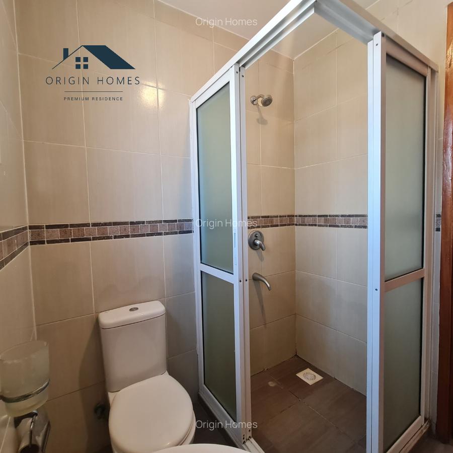 3 Bed Apartment with En Suite at Riverside Drive - 12