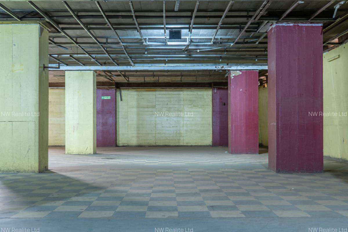 11,000 ft² Commercial Property with Service Charge Included at Haile Sellasie Avenue - 4