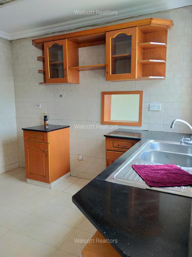 4 Bed Apartment with En Suite in Kilimani - 6
