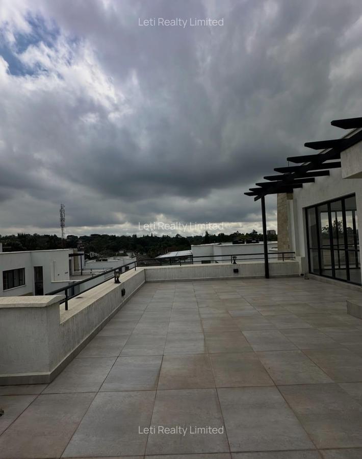 6 Bed Townhouse with En Suite in Lavington - 5