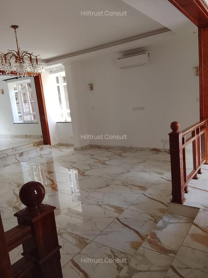 5 Bed Townhouse with En Suite in Lavington - 7