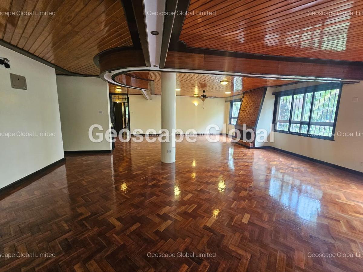 3 Bed Apartment with En Suite in Spring Valley - 14