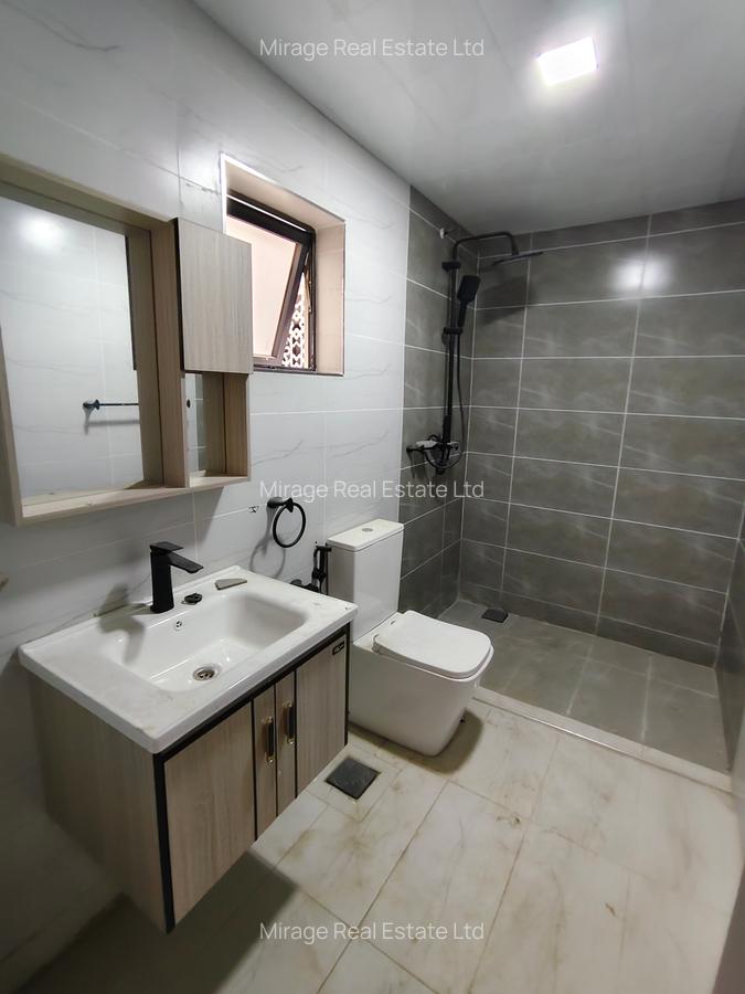 3 Bed Apartment with Staff Quarters in Parklands - 15