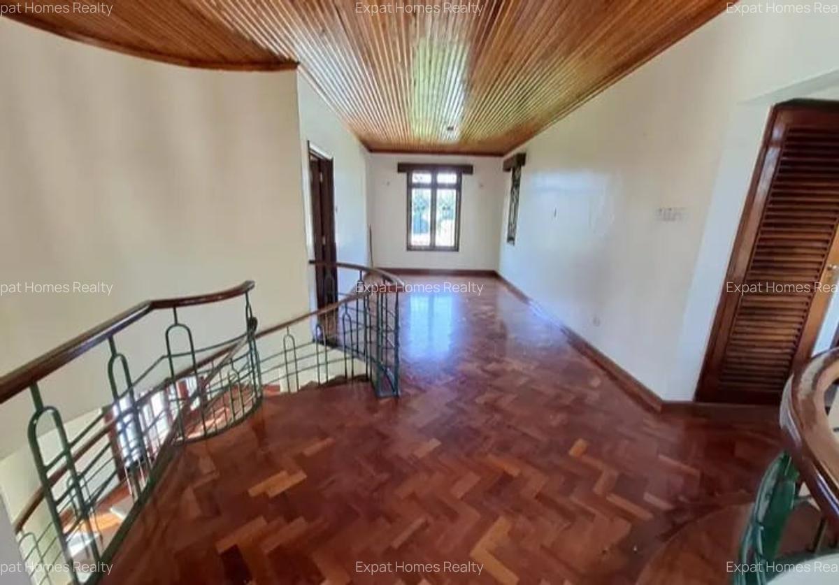 4 Bed Townhouse with Swimming Pool in Lavington - 13