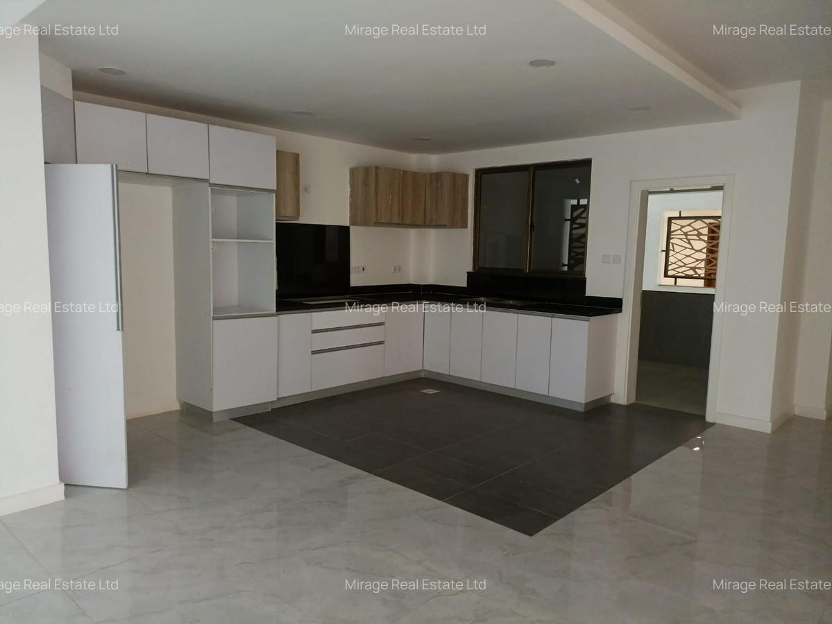 4 Bed Villa with En Suite in Kileleshwa - 19
