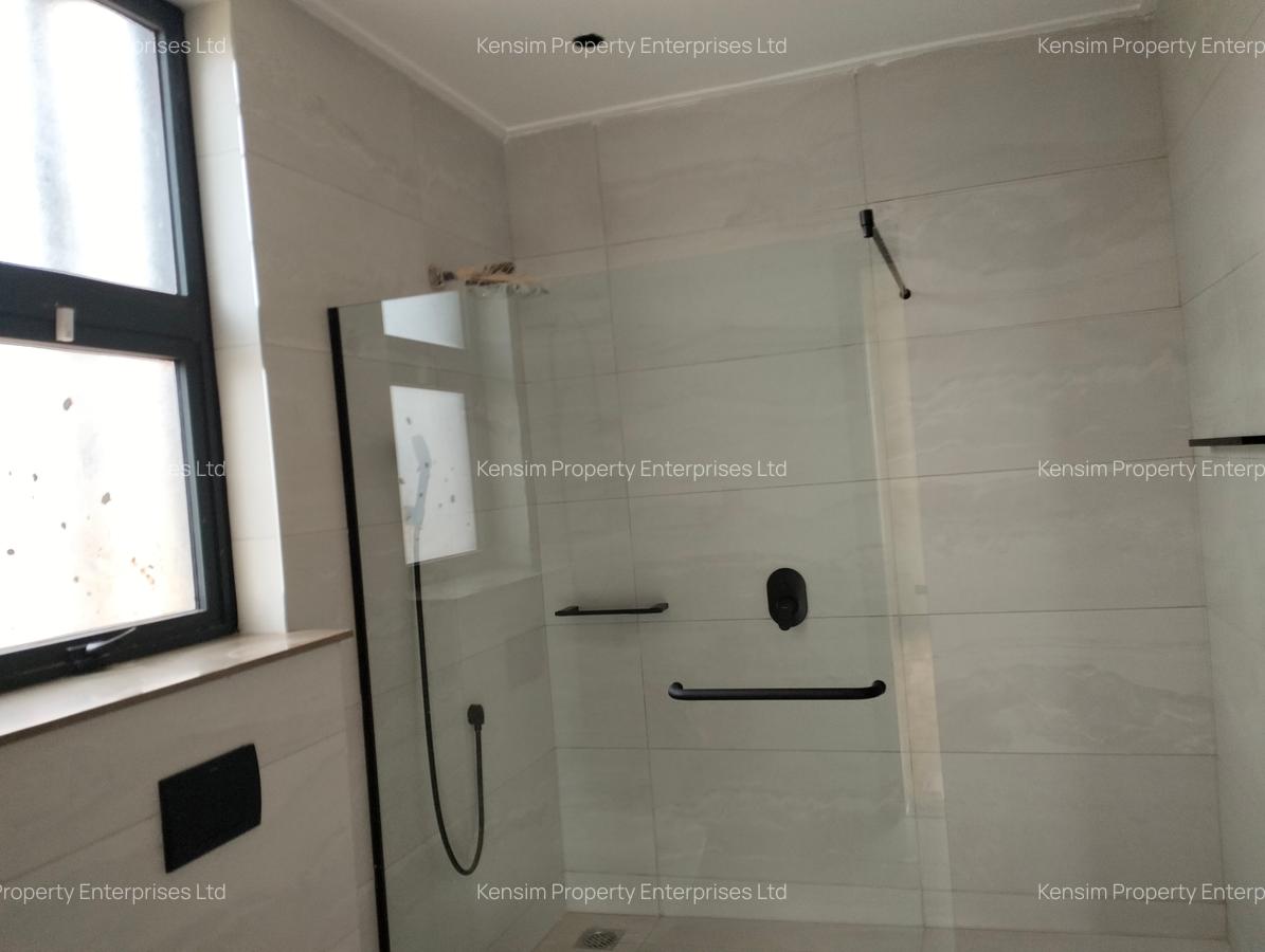 4 Bed Townhouse with En Suite in Loresho - 18