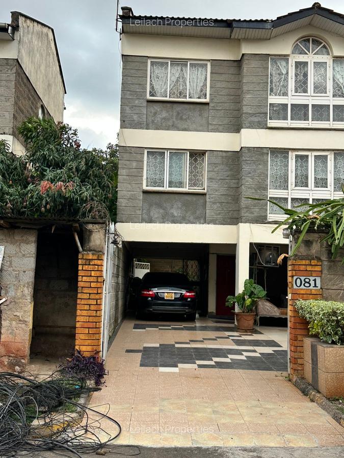 5 Bed House with En Suite in South C - 3