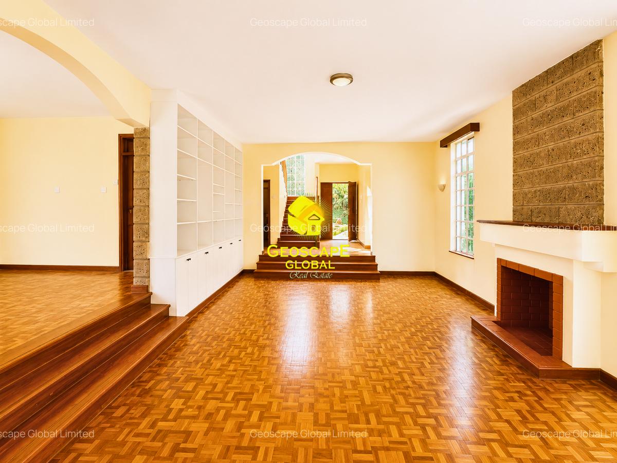 4 Bed House with En Suite in Rosslyn - 6