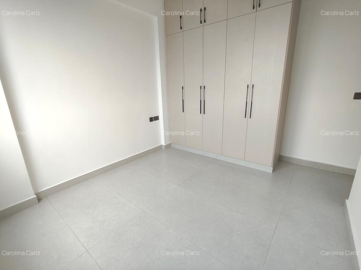 3 Bed Apartment with En Suite at Brookside Drive - 13