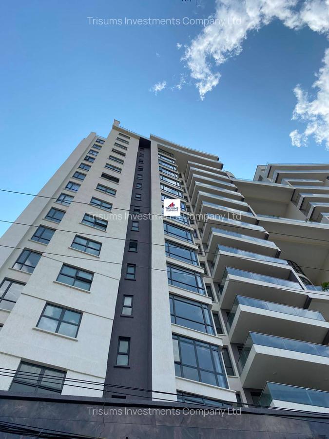 3 Bed Apartment with En Suite in Riverside - 1