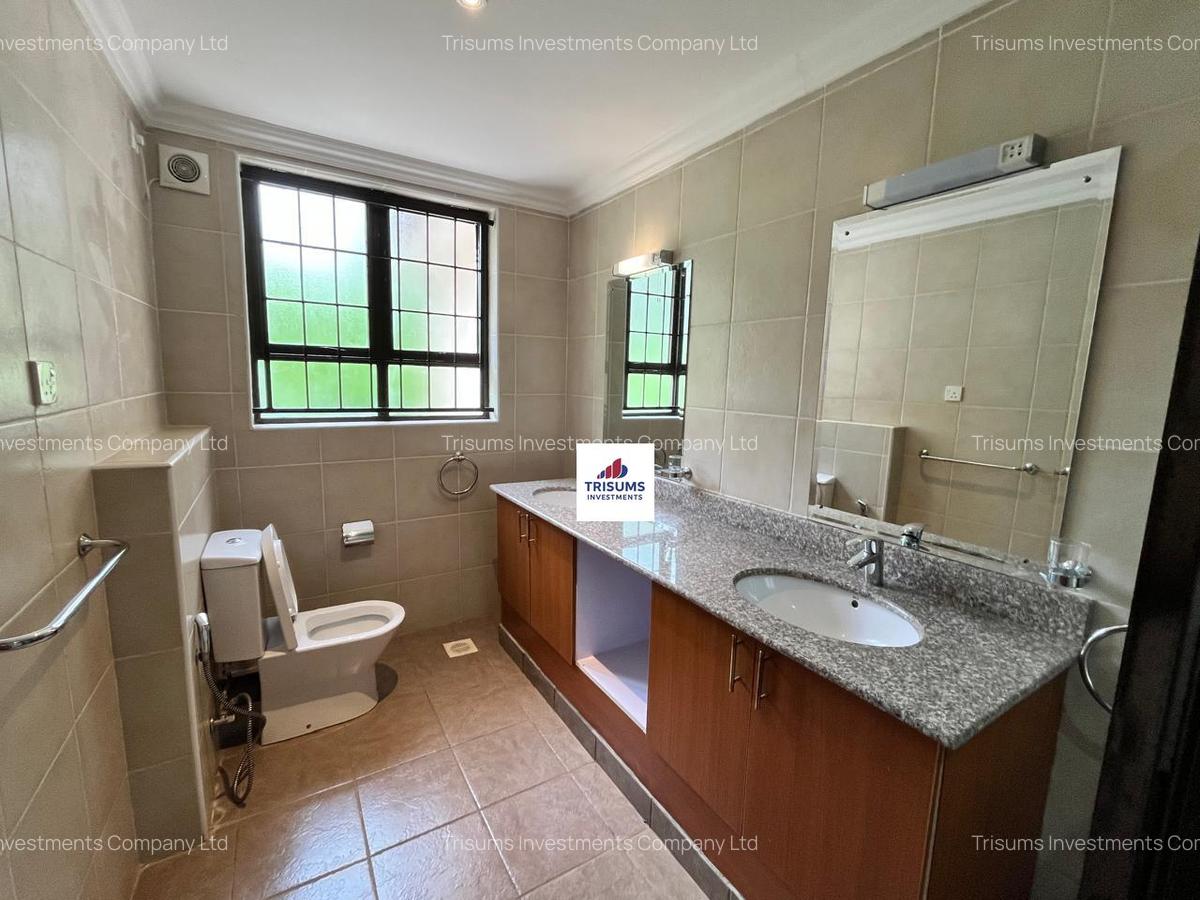 4 Bed Townhouse with En Suite in Runda - 9