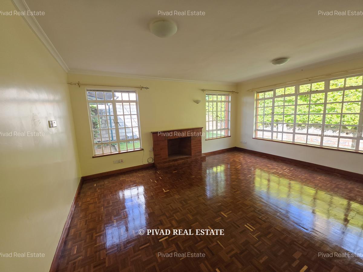 4 Bed Townhouse with Garden in Runda - 12