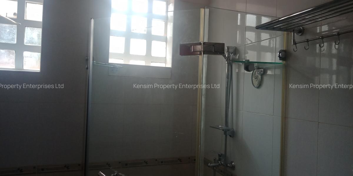5 Bed Townhouse with En Suite in Kitisuru - 13