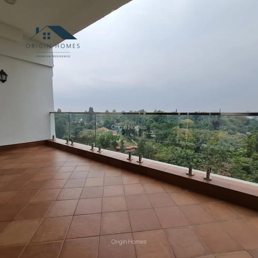 3 Bed Apartment with En Suite at Parklands - 17